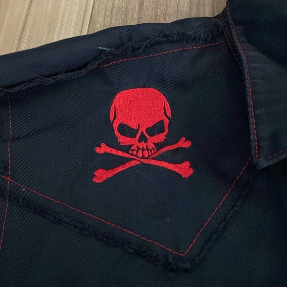 Shrine Gothic red skull sleeveless vest shirt - Picture 4 of 7